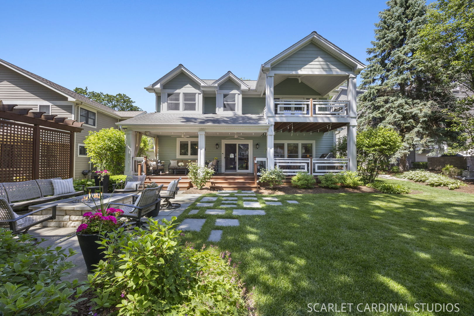 616 E Willow Avenue, Wheaton, IL 60187