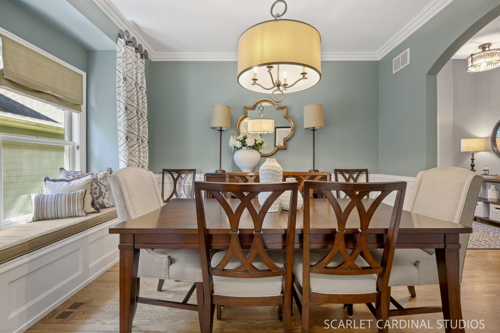 616 E Willow Avenue, Wheaton, IL 60187