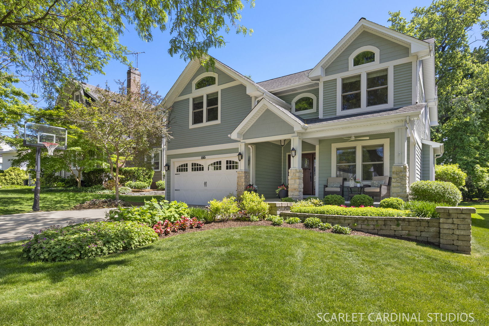 616 E Willow Avenue, Wheaton, IL 60187