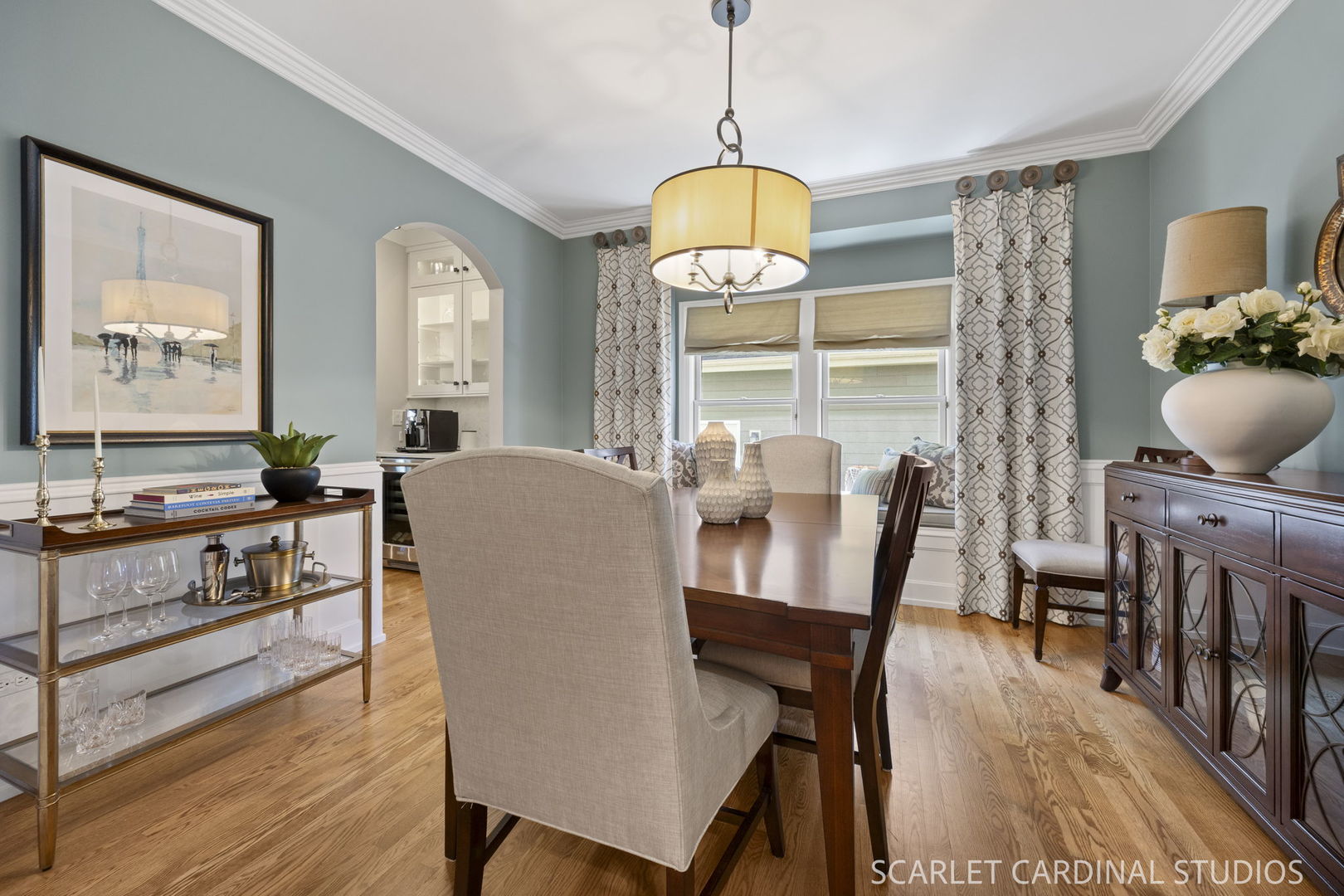 616 E Willow Avenue, Wheaton, IL 60187