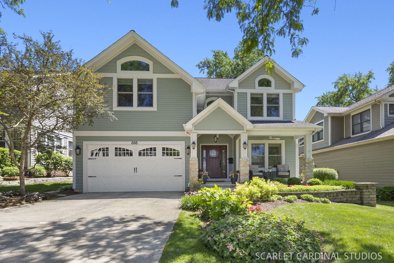 616 E Willow Avenue, Wheaton, IL 60187