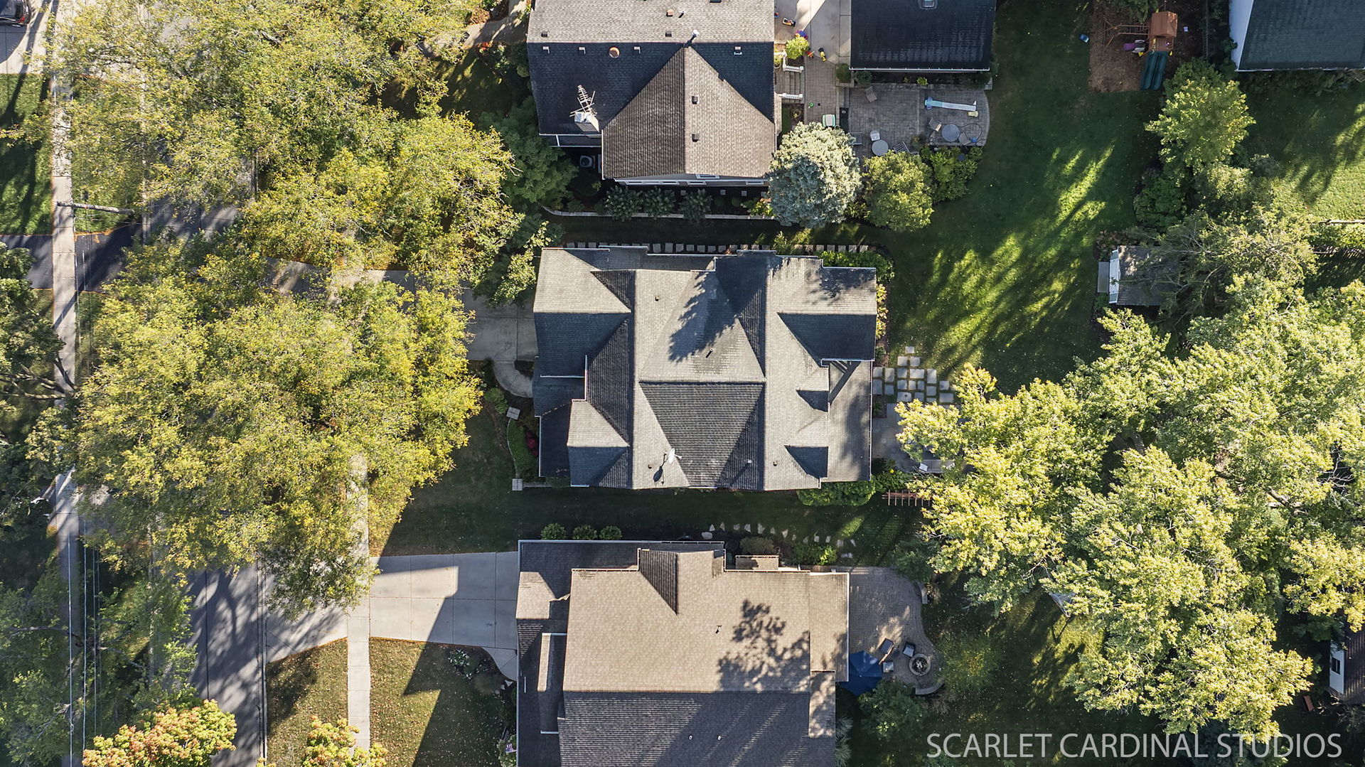 616 E Willow Avenue, Wheaton, IL 60187