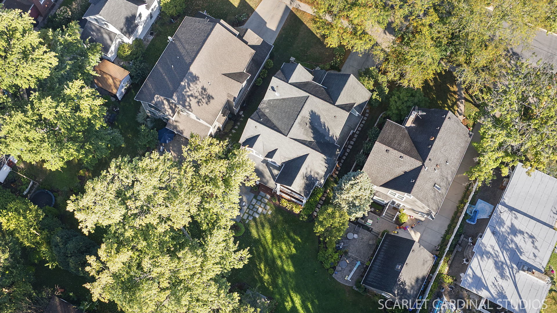 616 E Willow Avenue, Wheaton, IL 60187