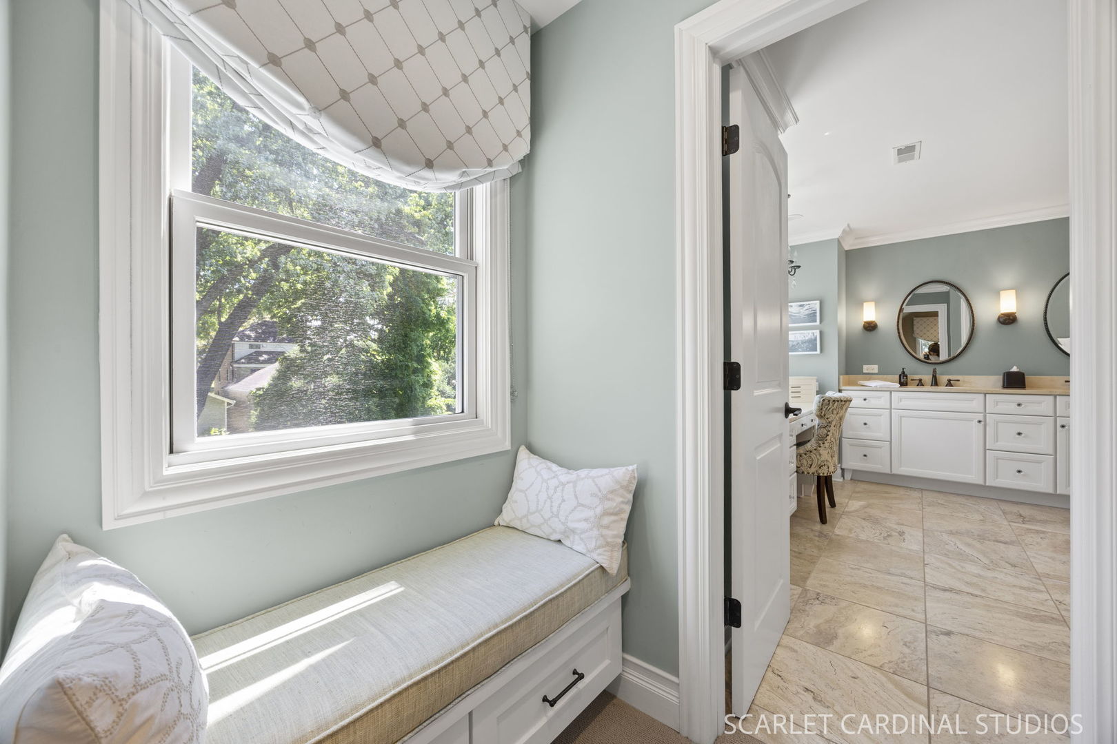 616 E Willow Avenue, Wheaton, IL 60187