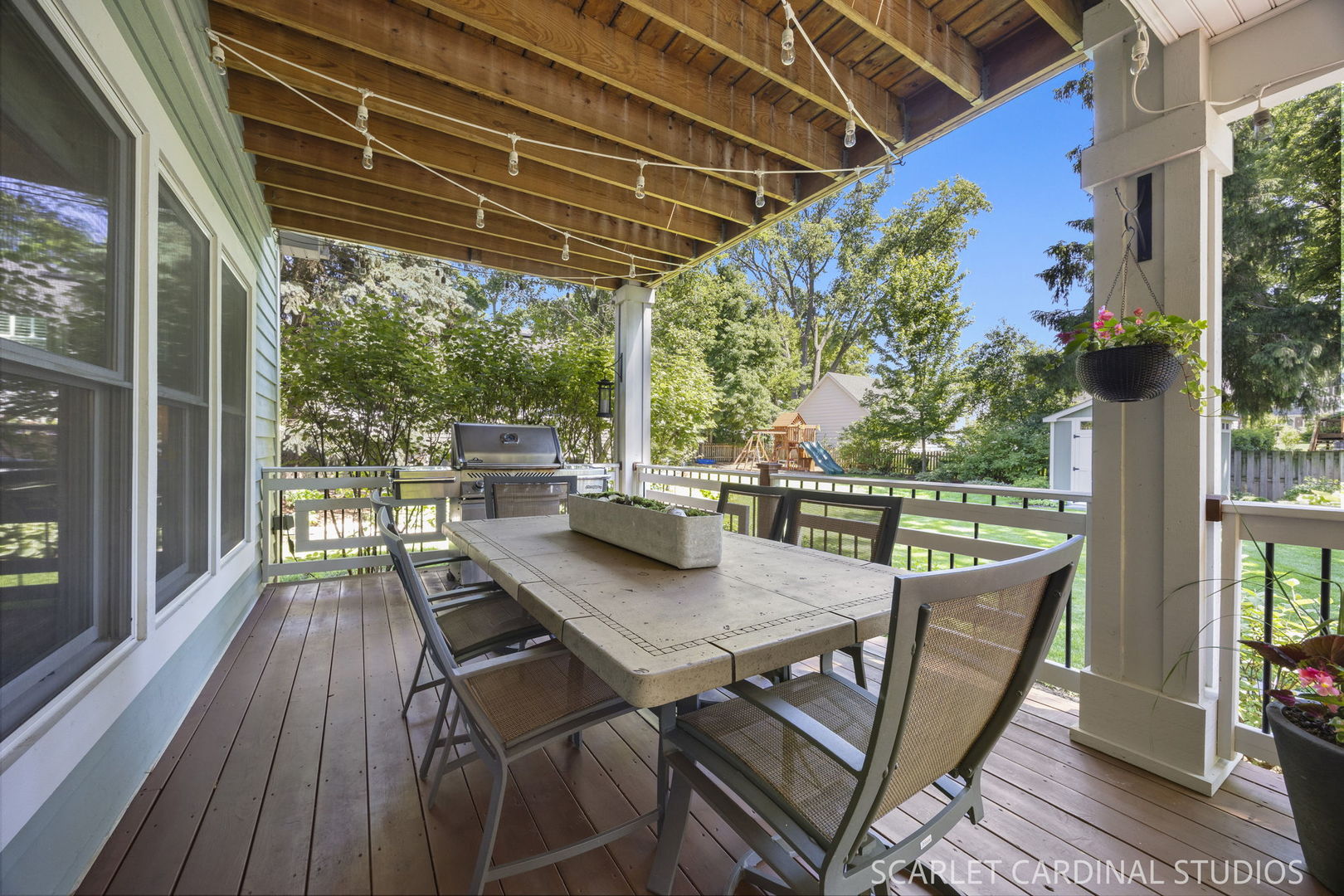 616 E Willow Avenue, Wheaton, IL 60187