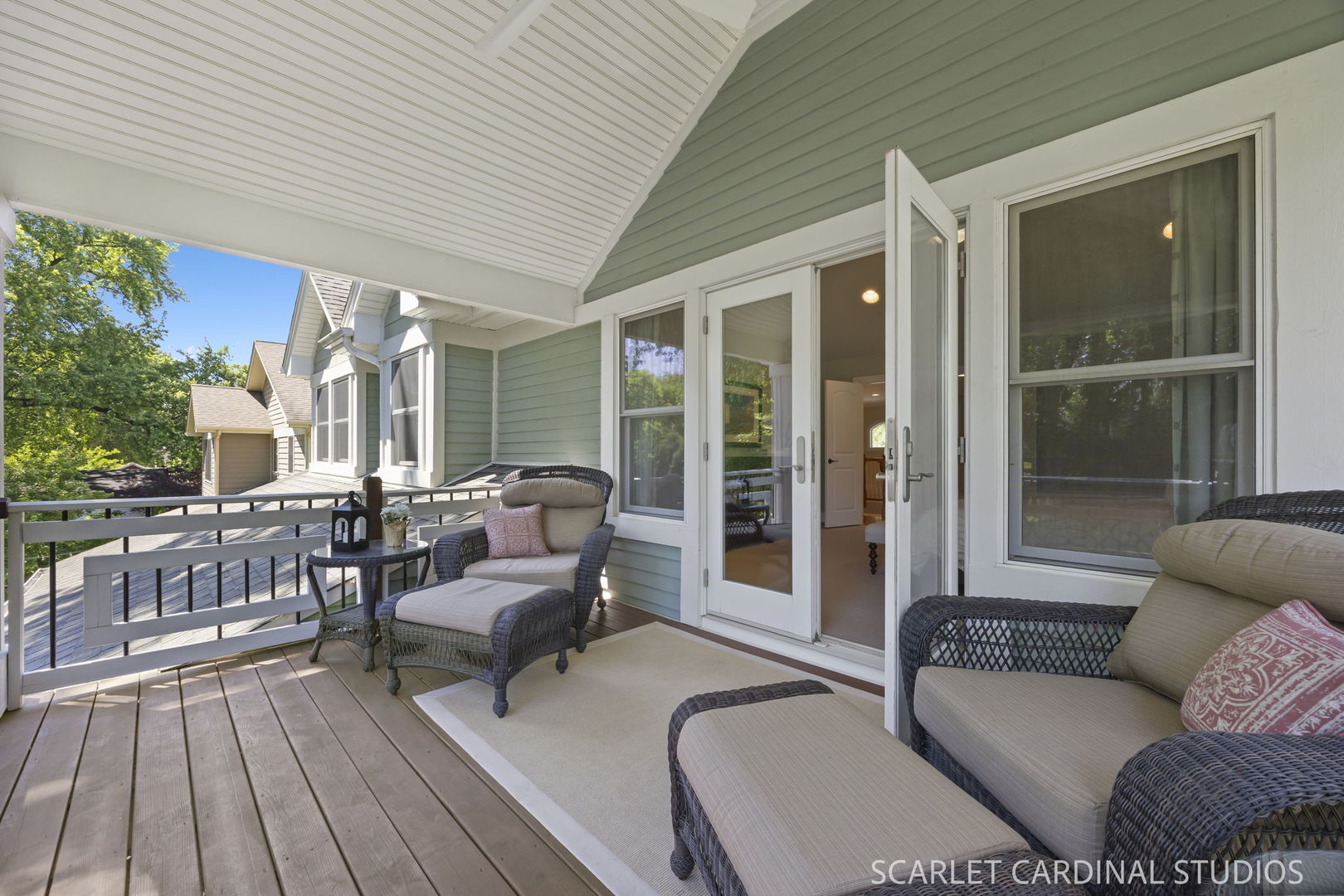 616 E Willow Avenue, Wheaton, IL 60187
