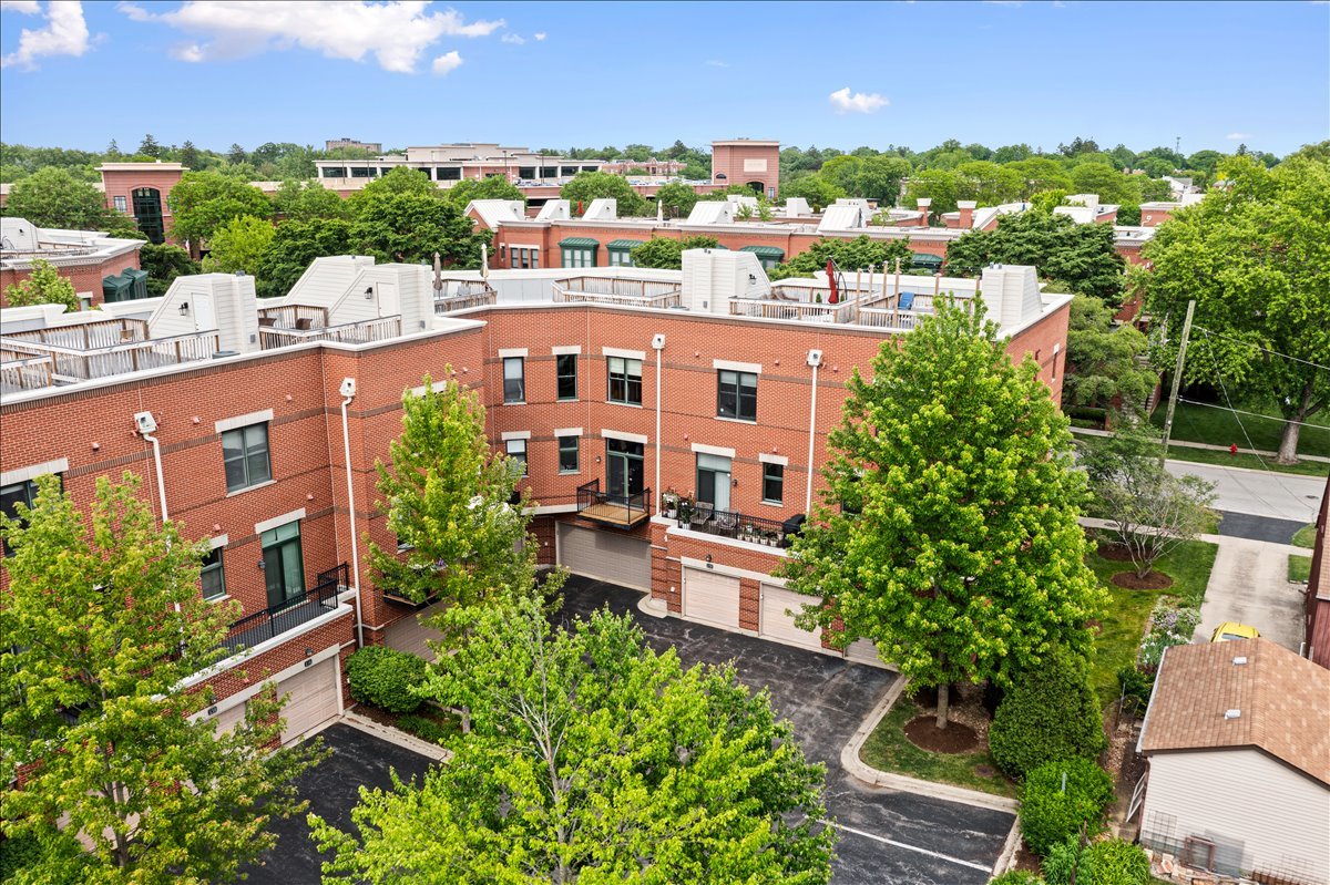 130 N Rose Street, Palatine, IL 60067