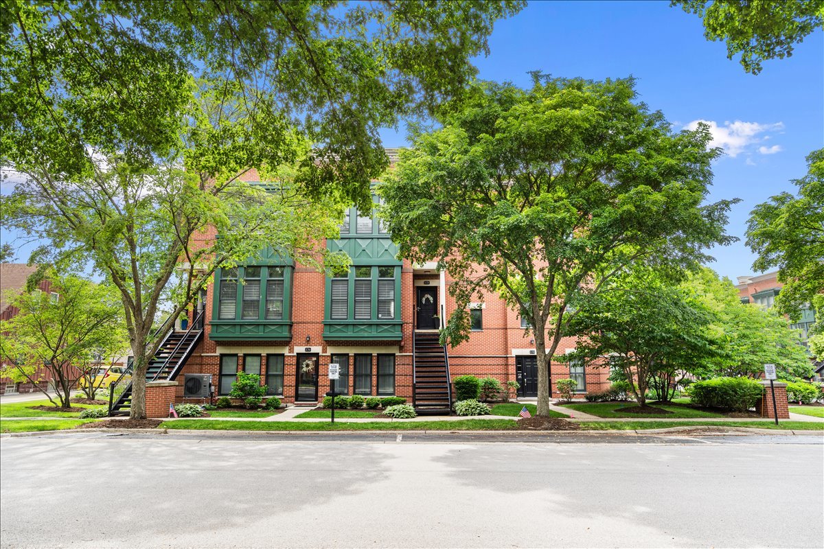 130 N Rose Street, Palatine, IL 60067