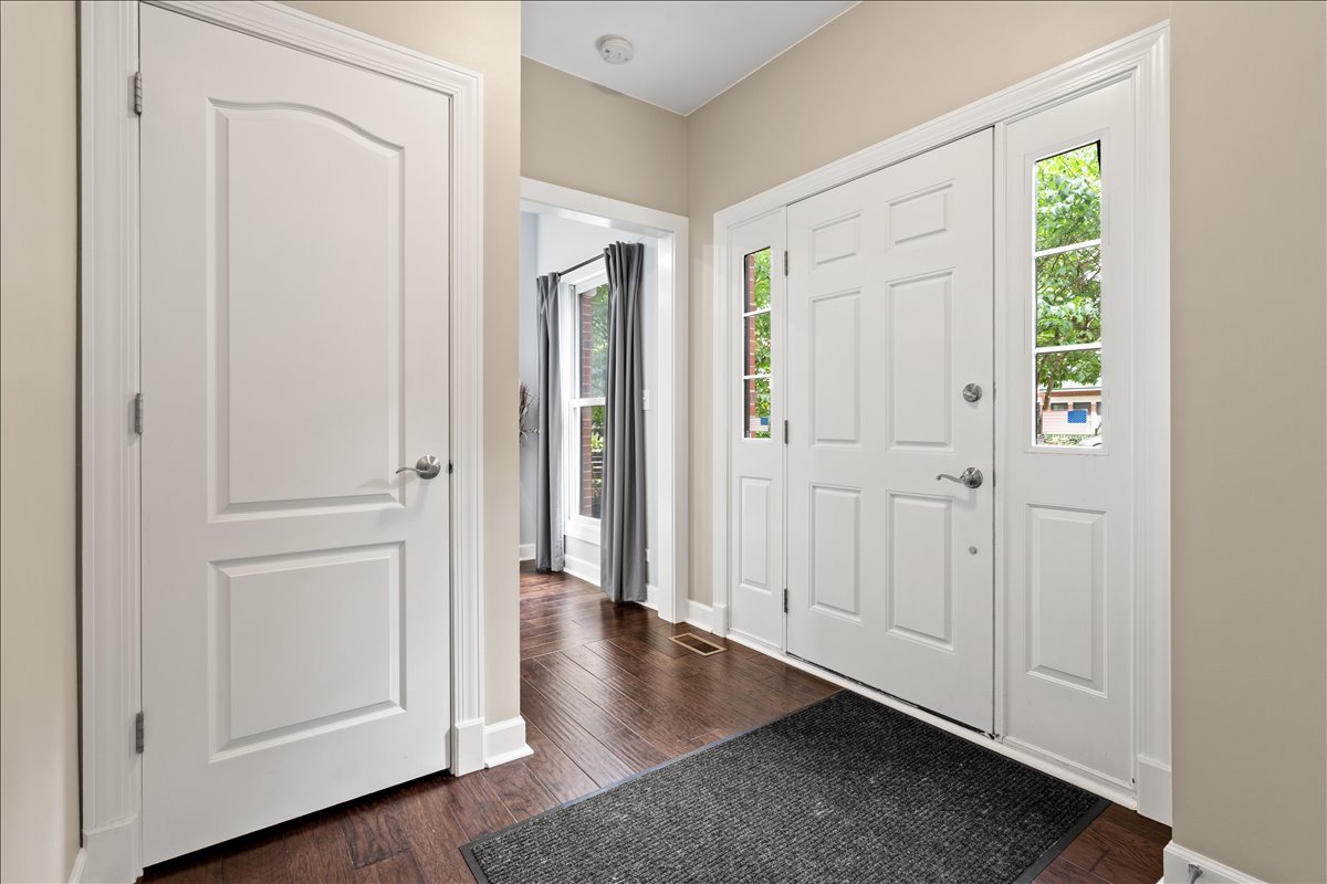 130 N Rose Street, Palatine, IL 60067