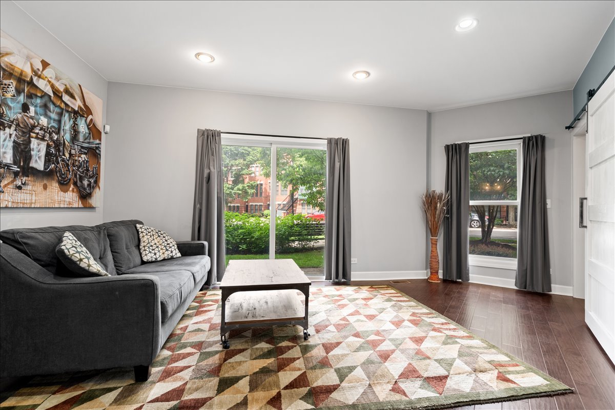 130 N Rose Street, Palatine, IL 60067