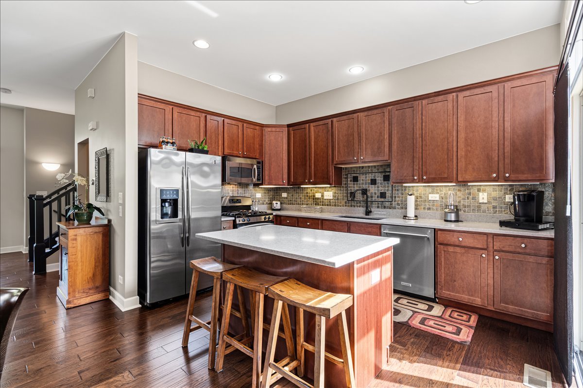 130 N Rose Street, Palatine, IL 60067