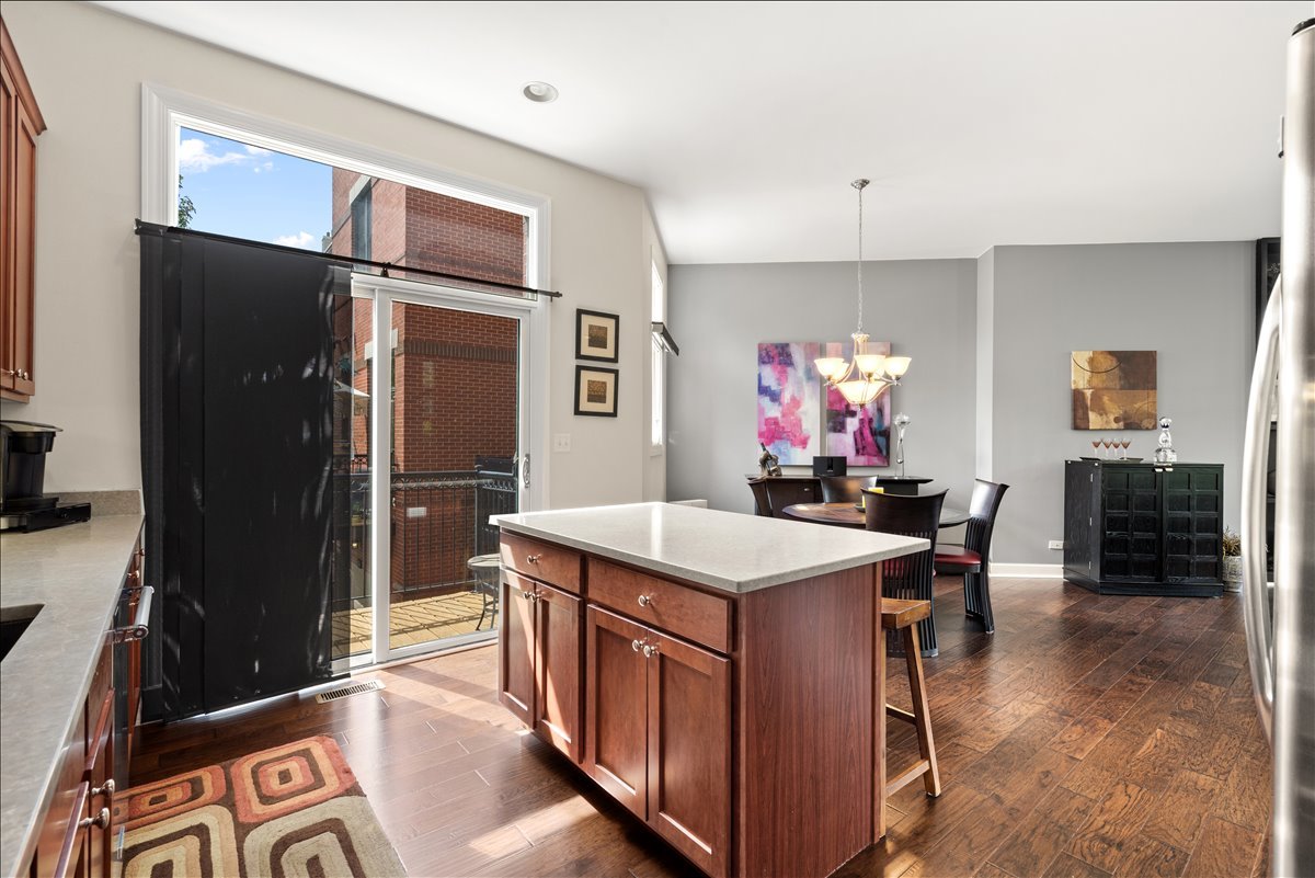 130 N Rose Street, Palatine, IL 60067