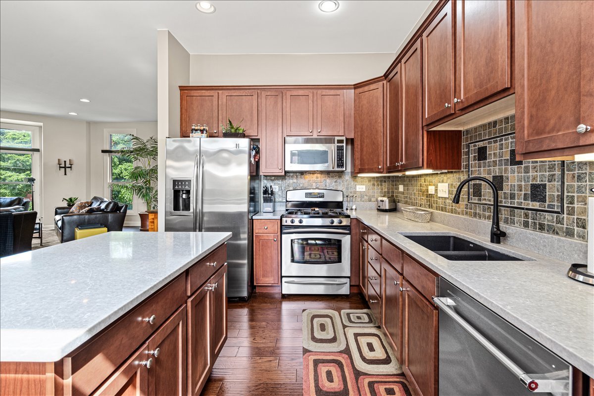 130 N Rose Street, Palatine, IL 60067