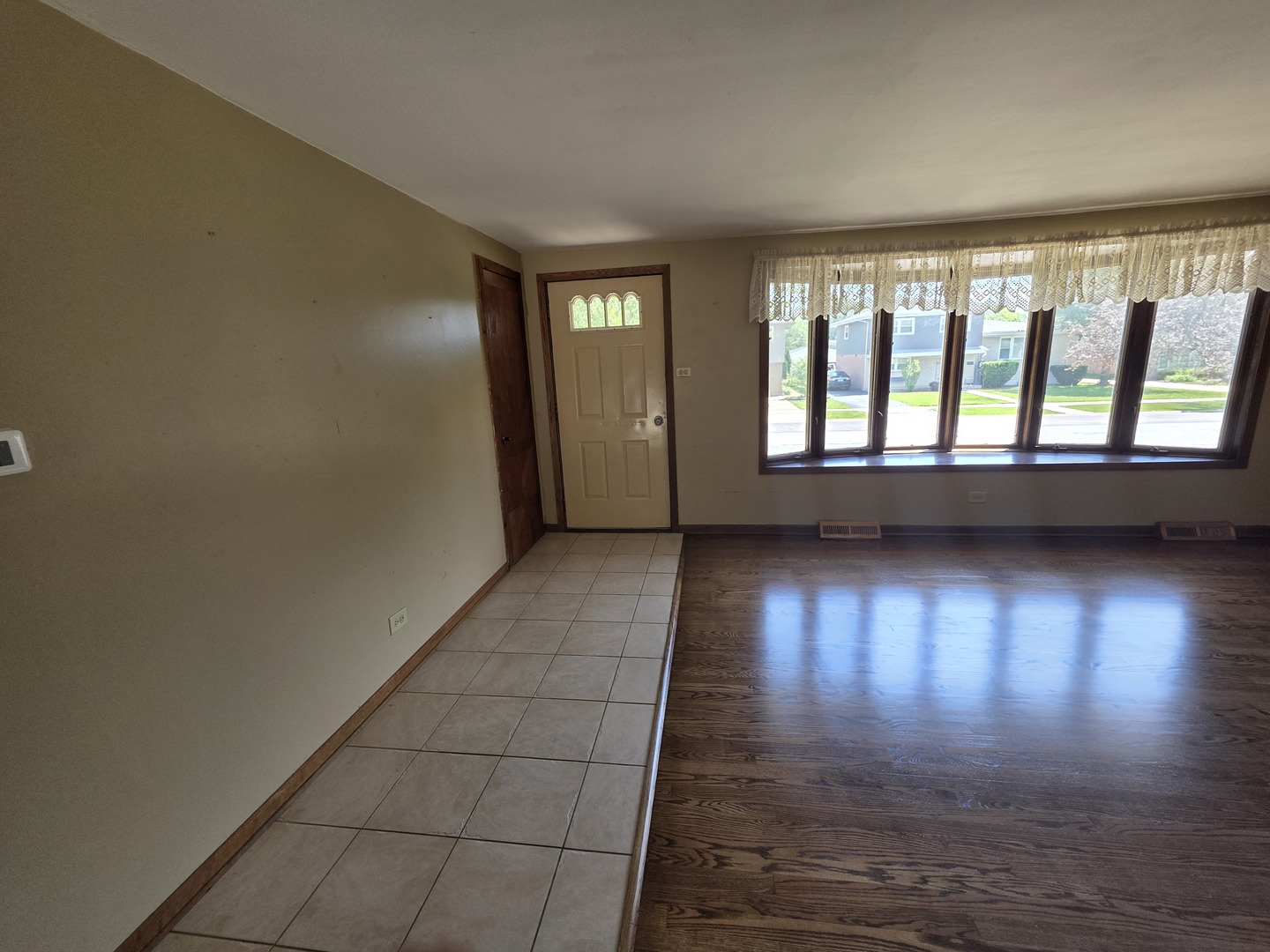 17612 71st Avenue, Tinley Park, IL 60477