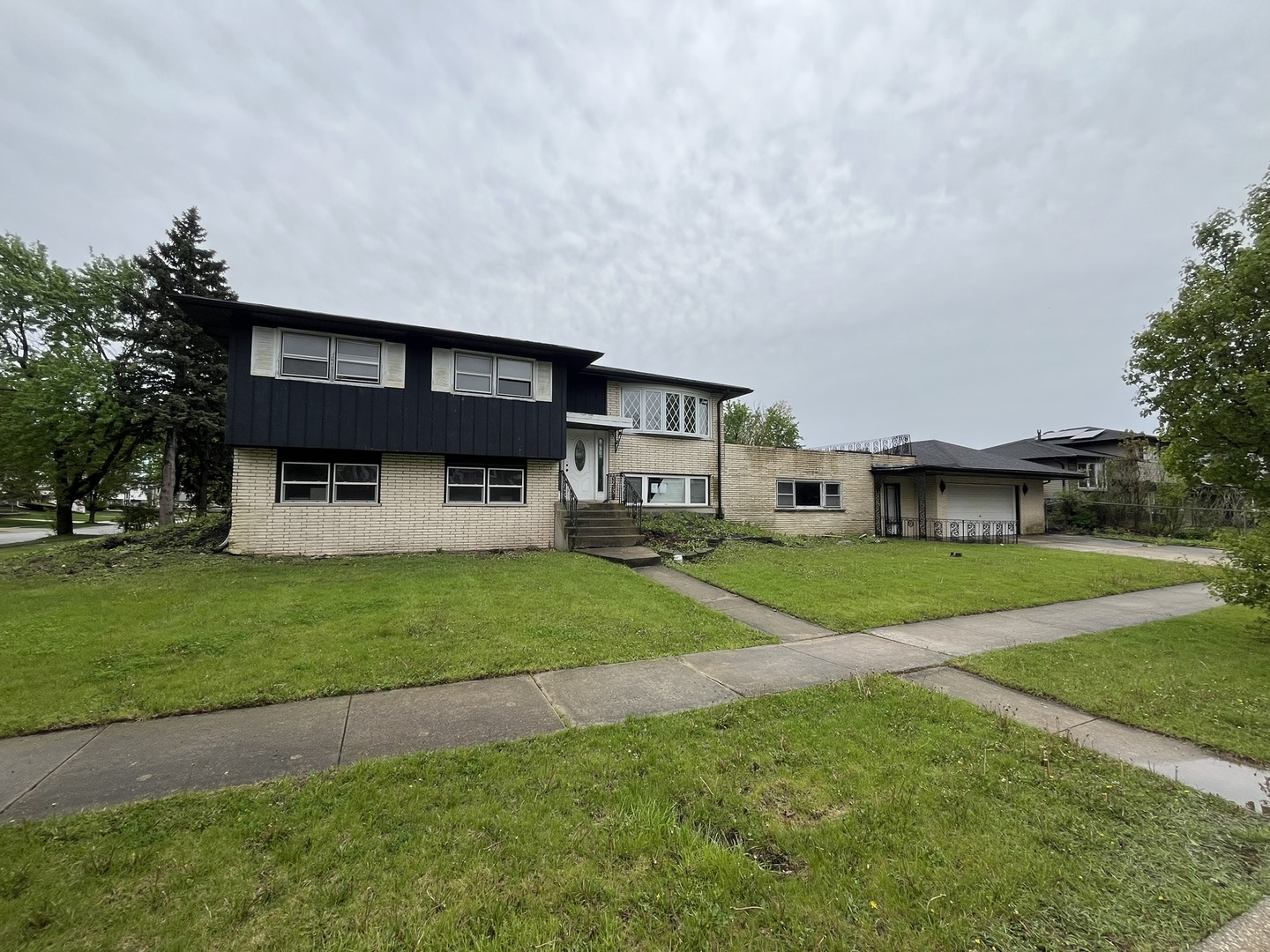 7401 161st Place, Tinley Park, IL 60477