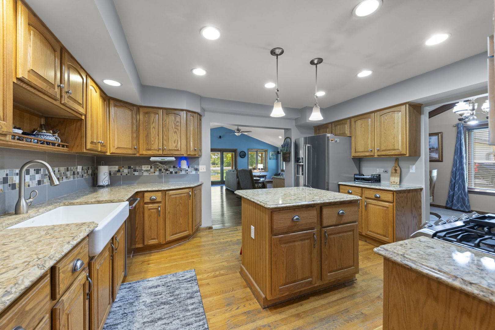 11S699 Schillinger Drive, Naperville, IL 60564