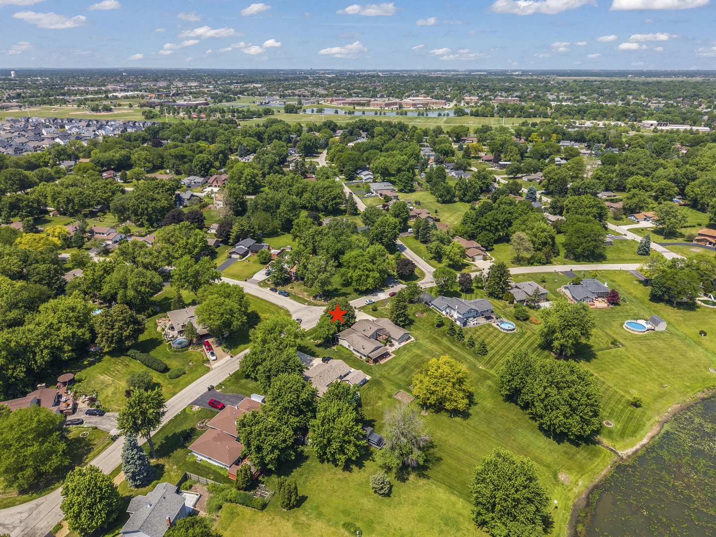 11S699 Schillinger Drive, Naperville, IL 60564