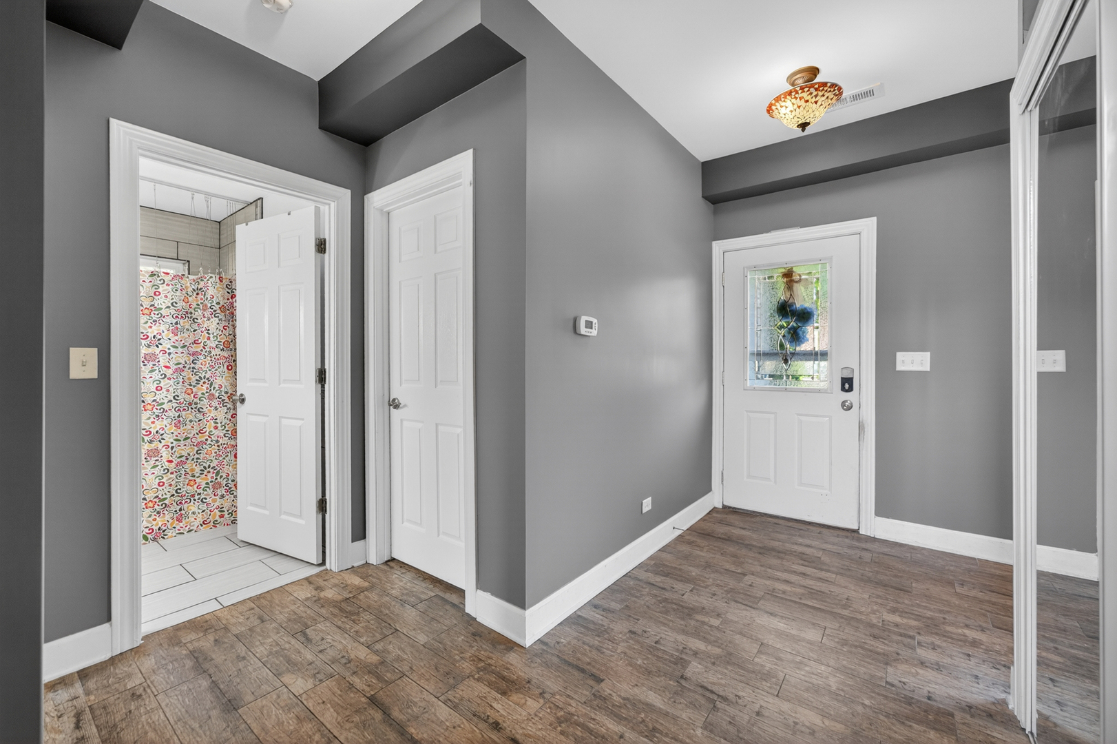 402 S Ahrens Avenue, Lombard, IL 60148