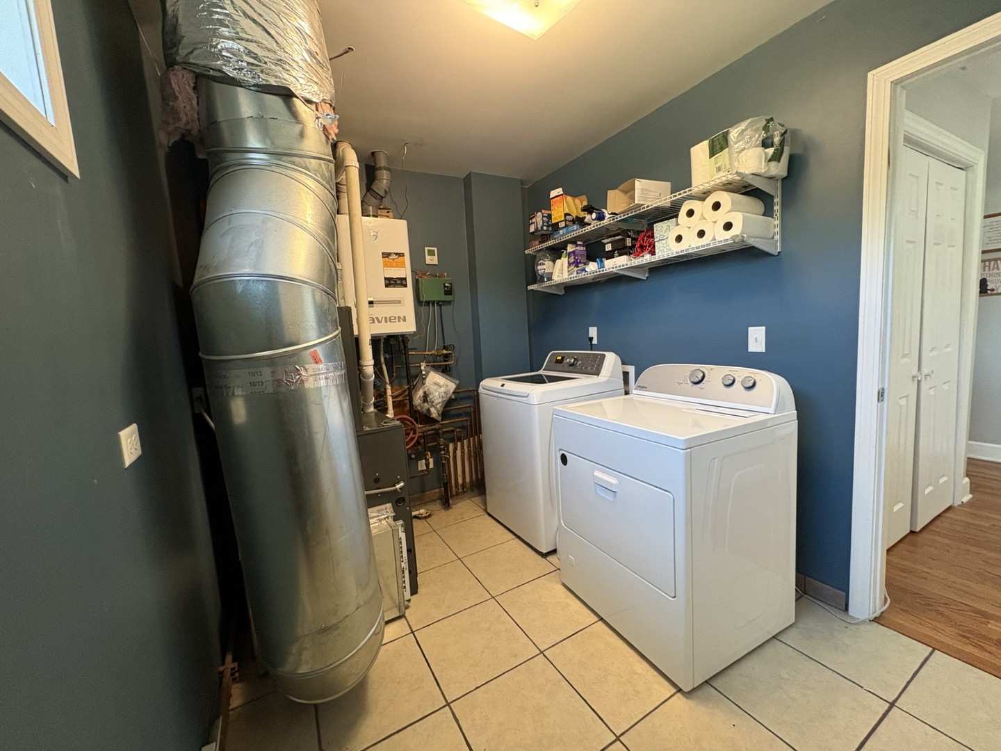 402 S Ahrens Avenue, Lombard, IL 60148
