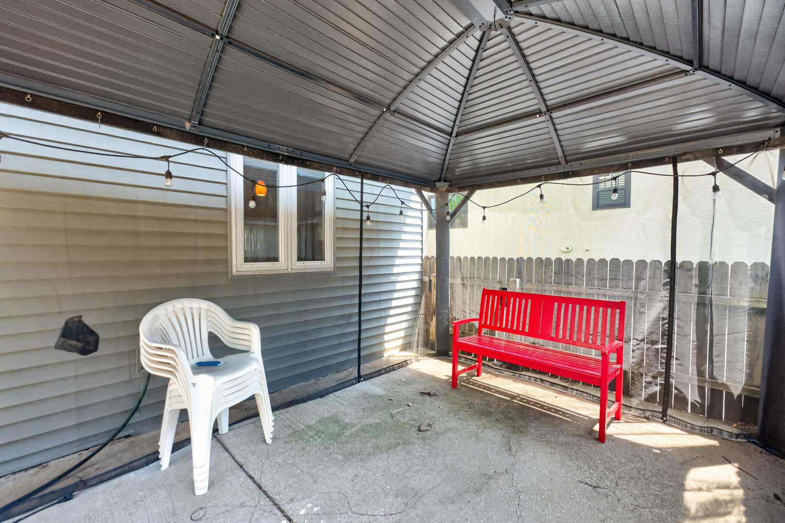 402 S Ahrens Avenue, Lombard, IL 60148