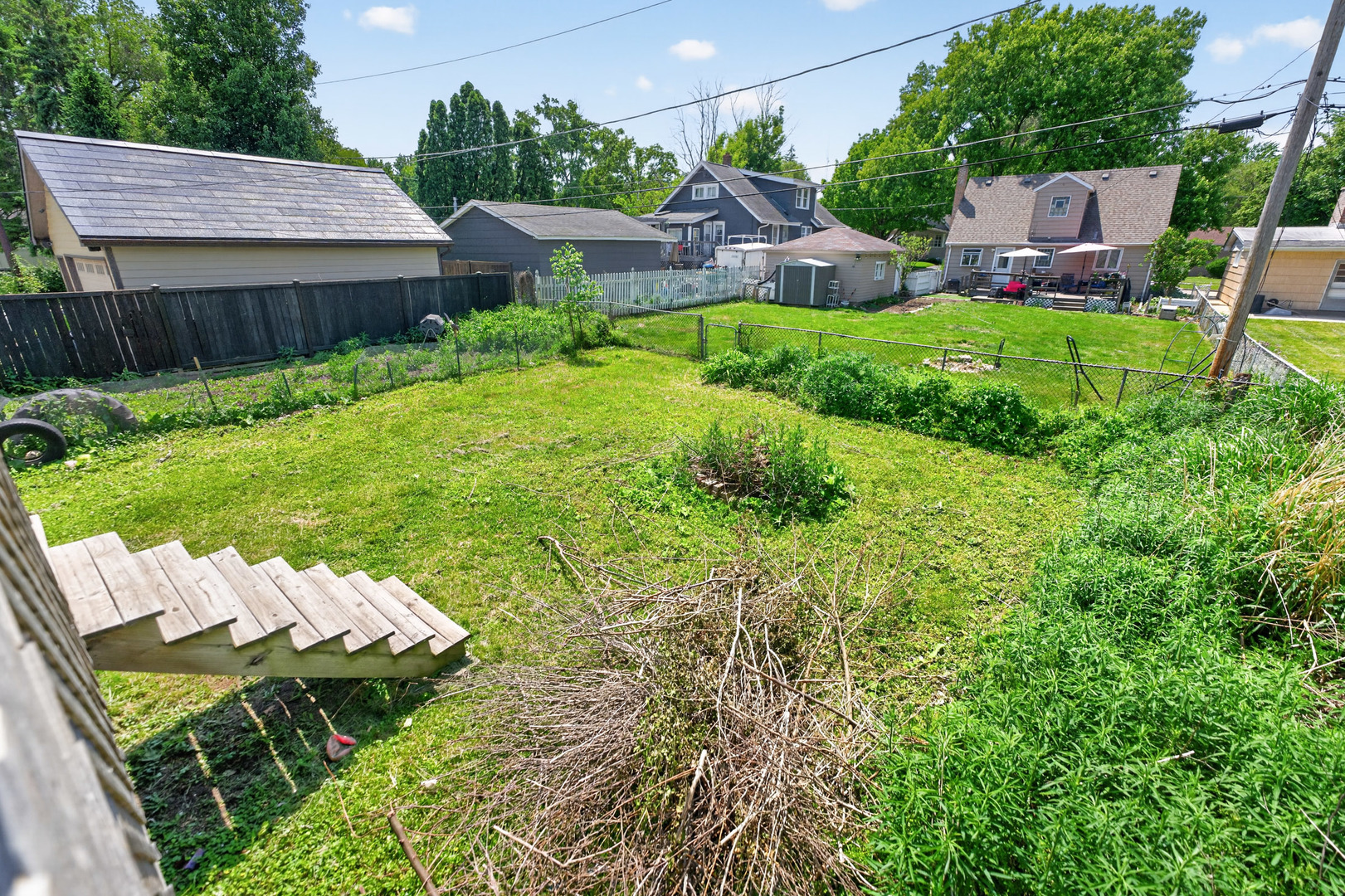 402 S Ahrens Avenue, Lombard, IL 60148