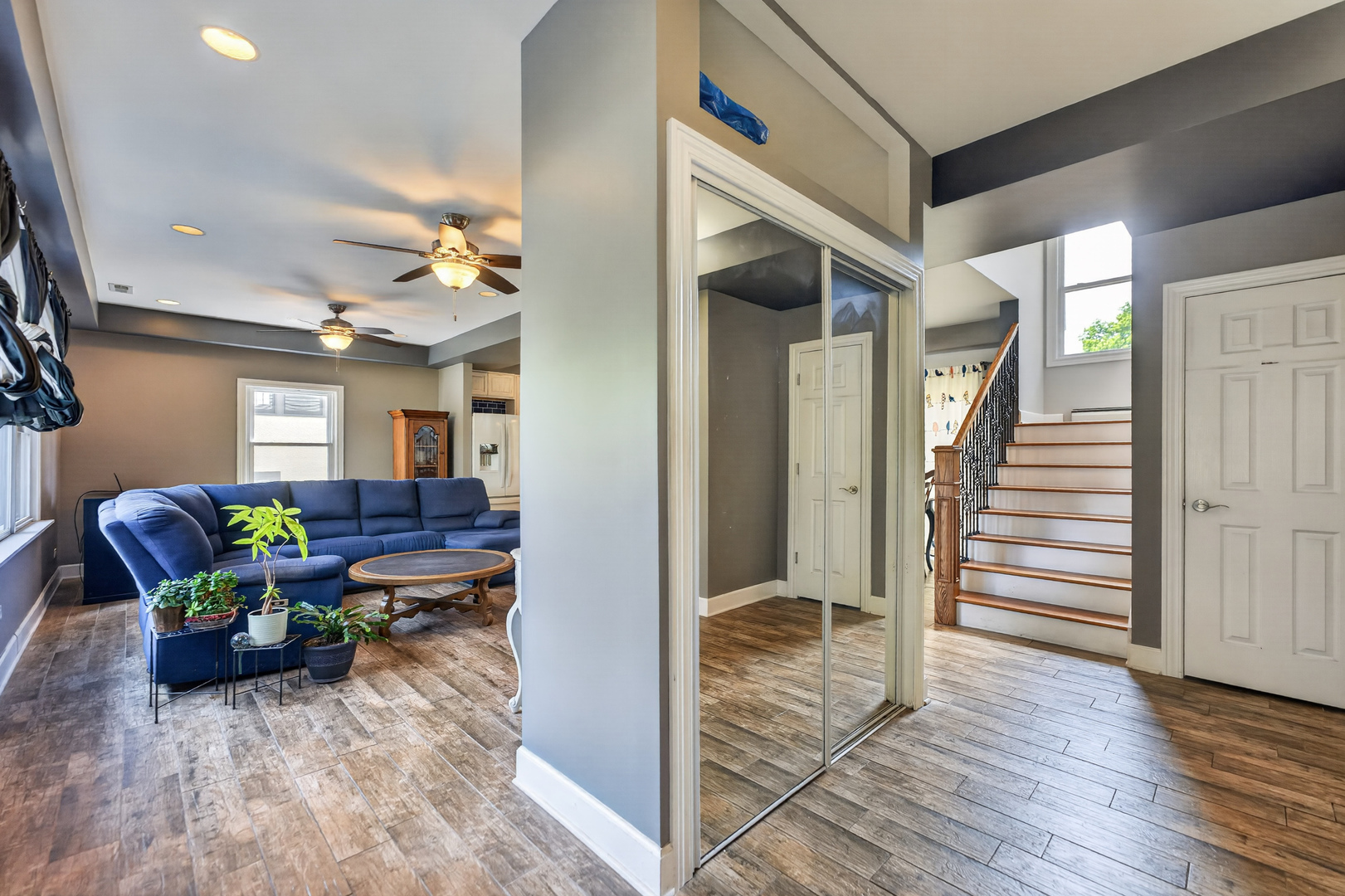 402 S Ahrens Avenue, Lombard, IL 60148