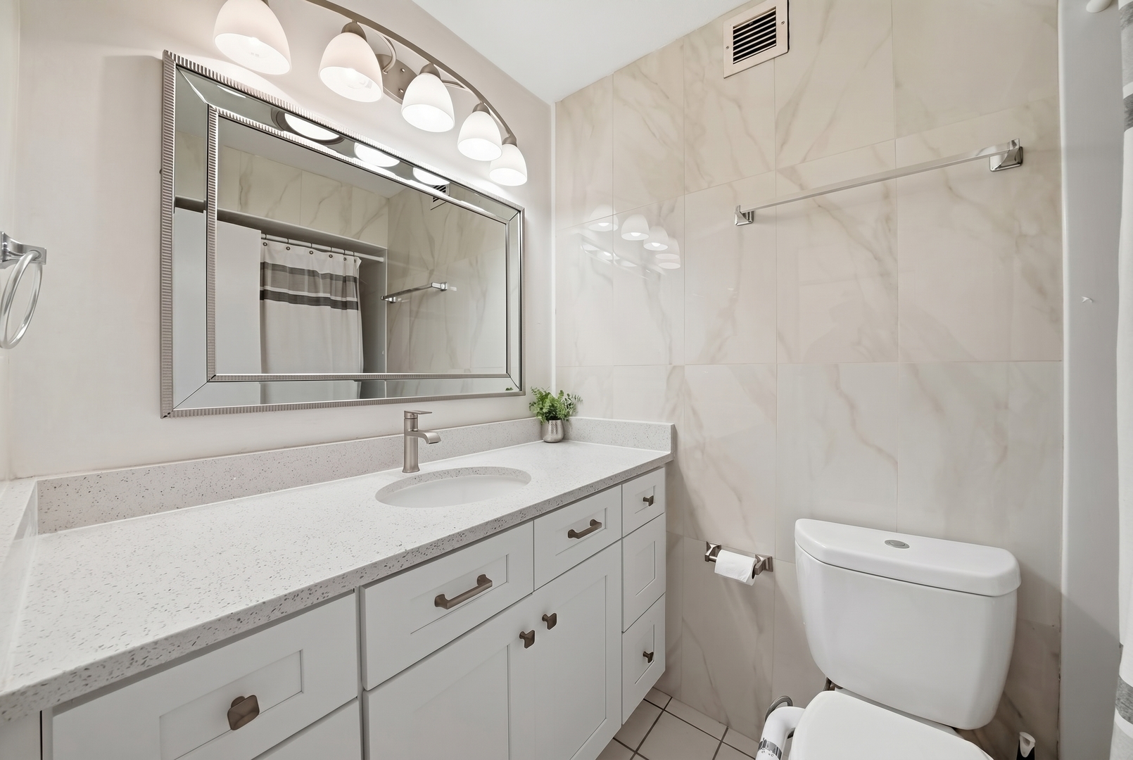 Oak Brook, IL 60523