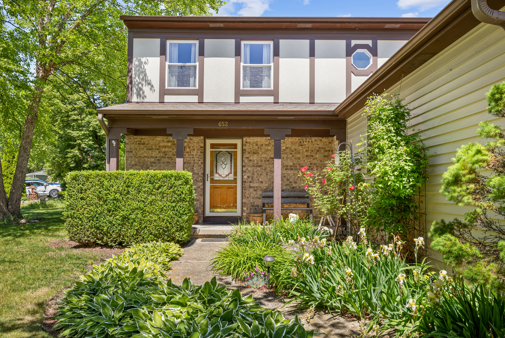 652 Cherry Valley Road, Vernon Hills, IL 60061
