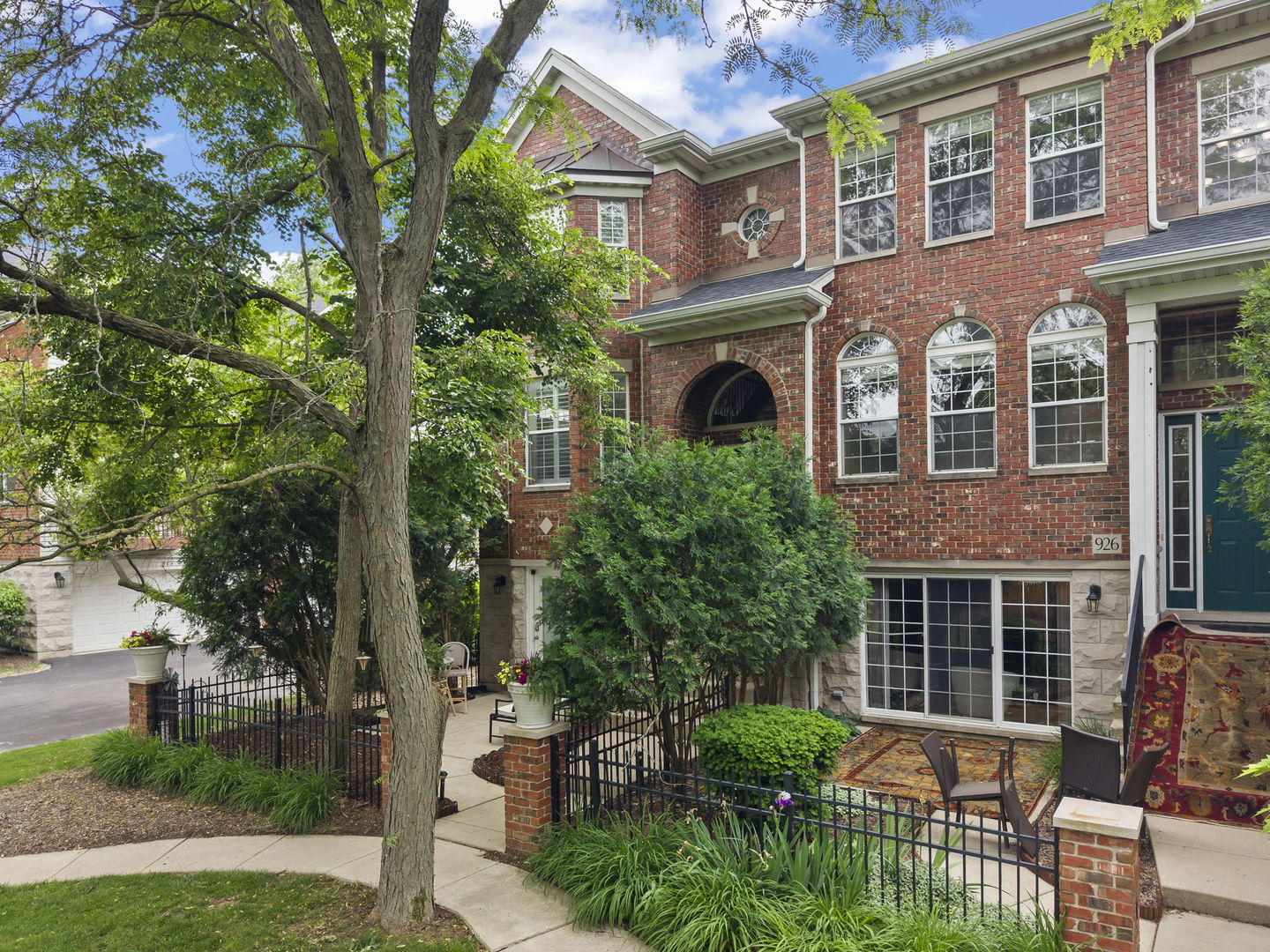928 Shandrew Drive #928, Naperville, IL 60540