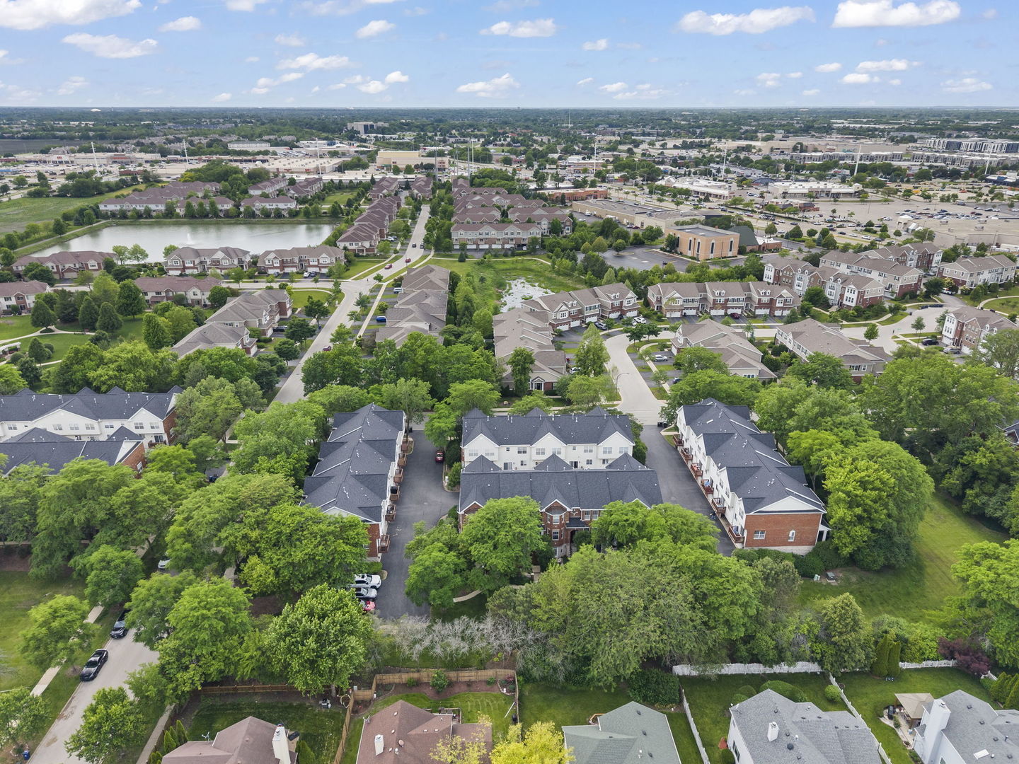 928 Shandrew Drive #928, Naperville, IL 60540