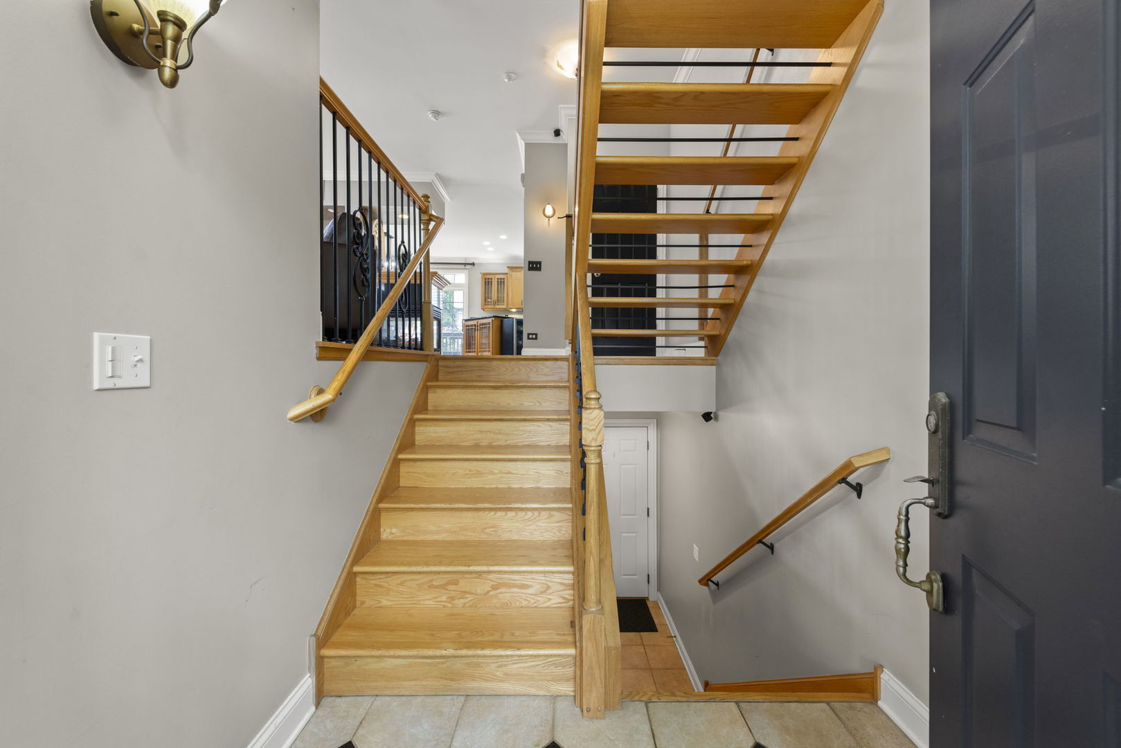 928 Shandrew Drive #928, Naperville, IL 60540