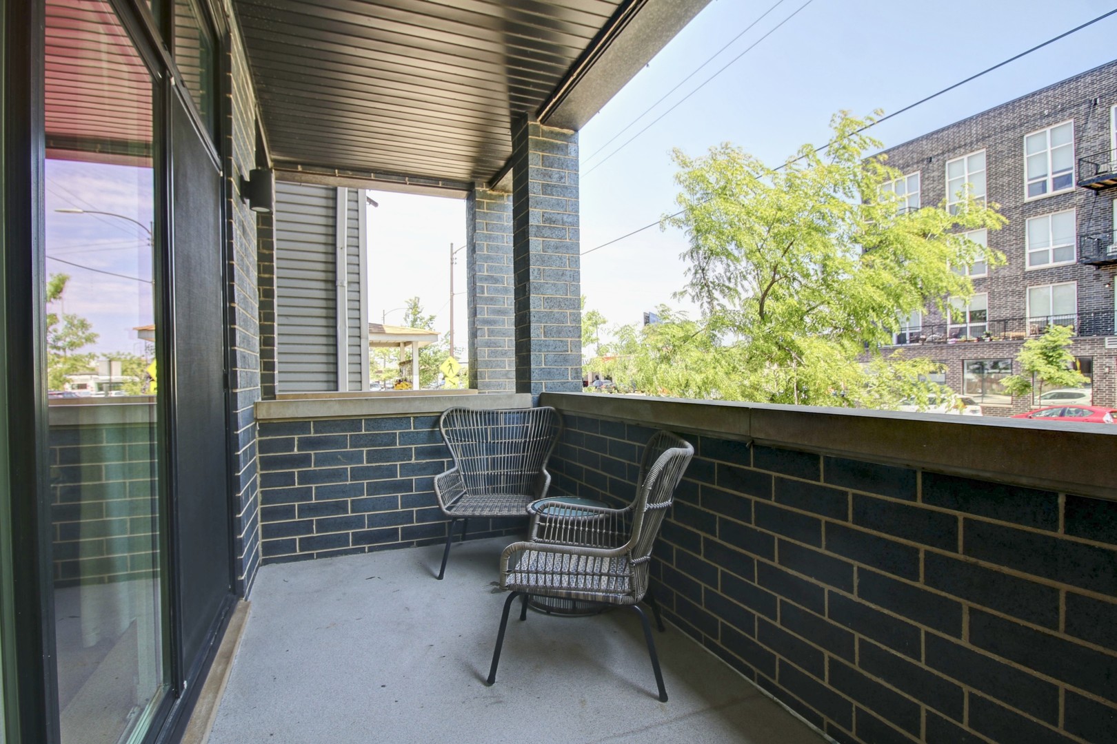 2438 N Western Avenue #1, Chicago, IL 60647