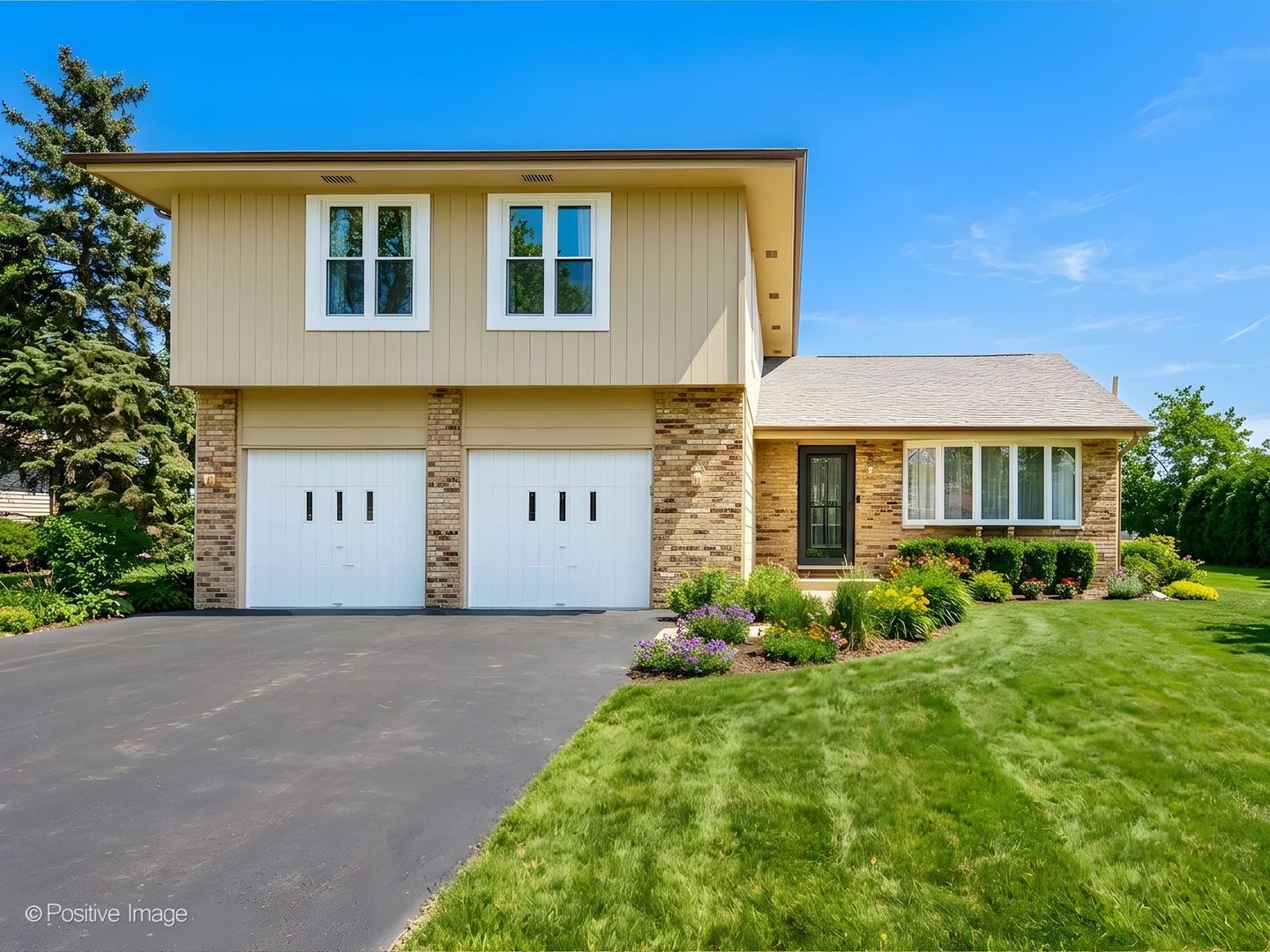 887 Braintree Lane, Bartlett, IL 60103