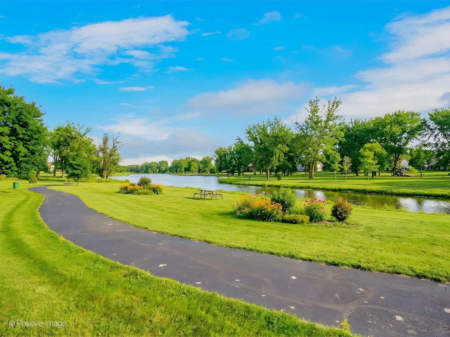 887 Braintree Lane, Bartlett, IL 60103