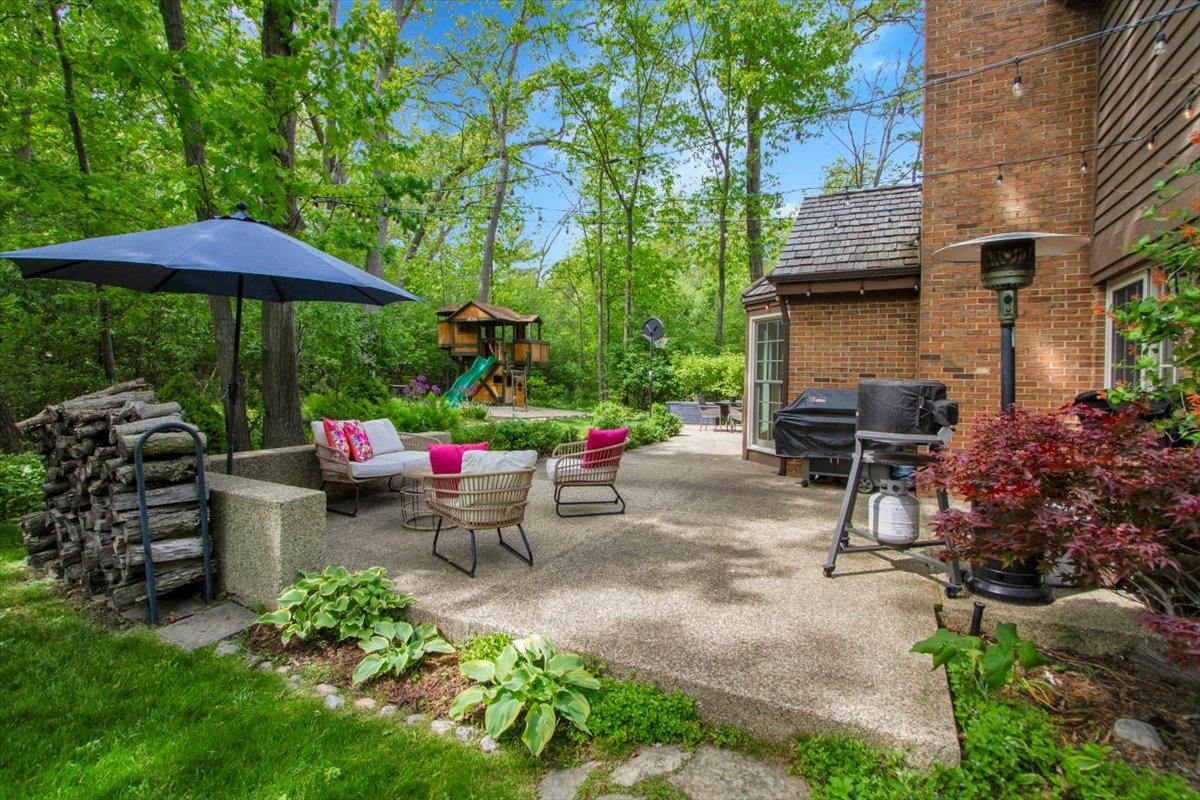 850 Carlyle Circle, Lake Bluff, IL 60044