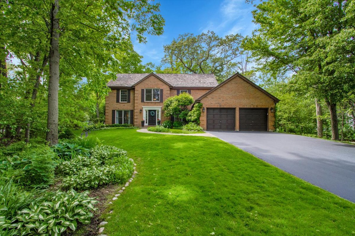 850 Carlyle Circle, Lake Bluff, IL 60044