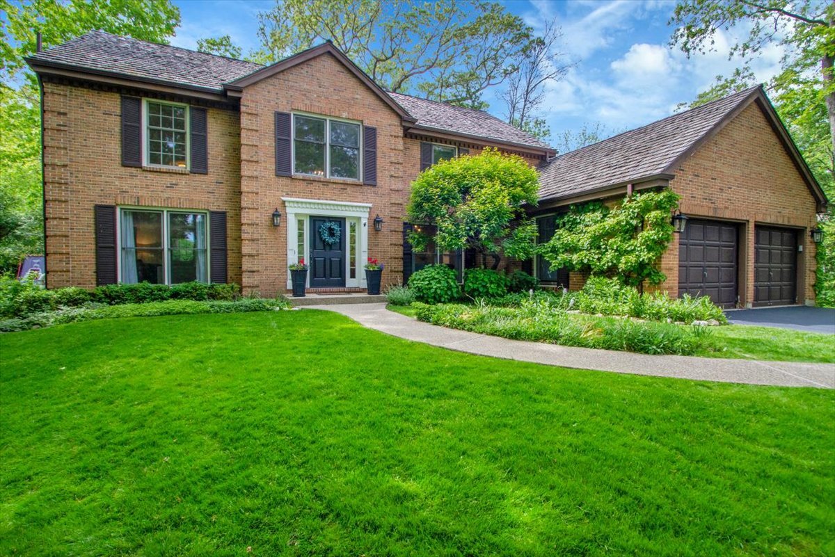 850 Carlyle Circle, Lake Bluff, IL 60044