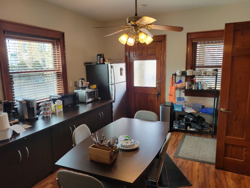 117 W Willow Avenue, Wheaton, IL 60187