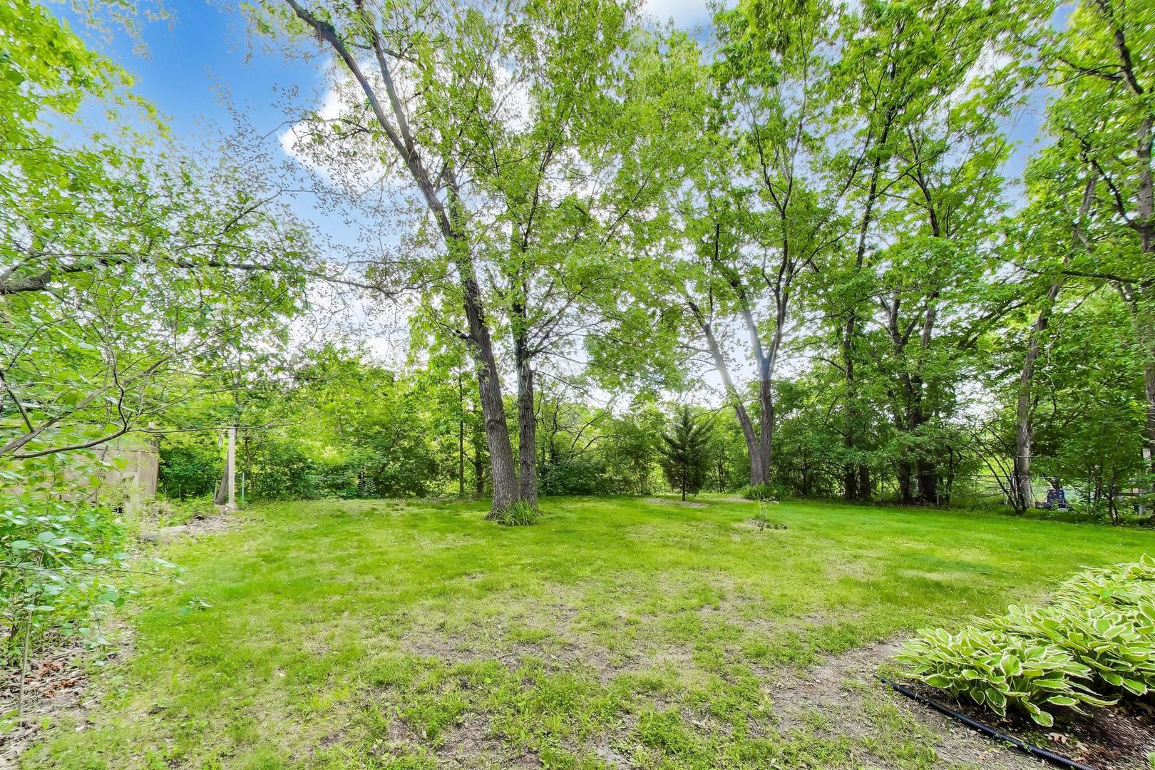 1281 Banbury Road, Mundelein, IL 60060