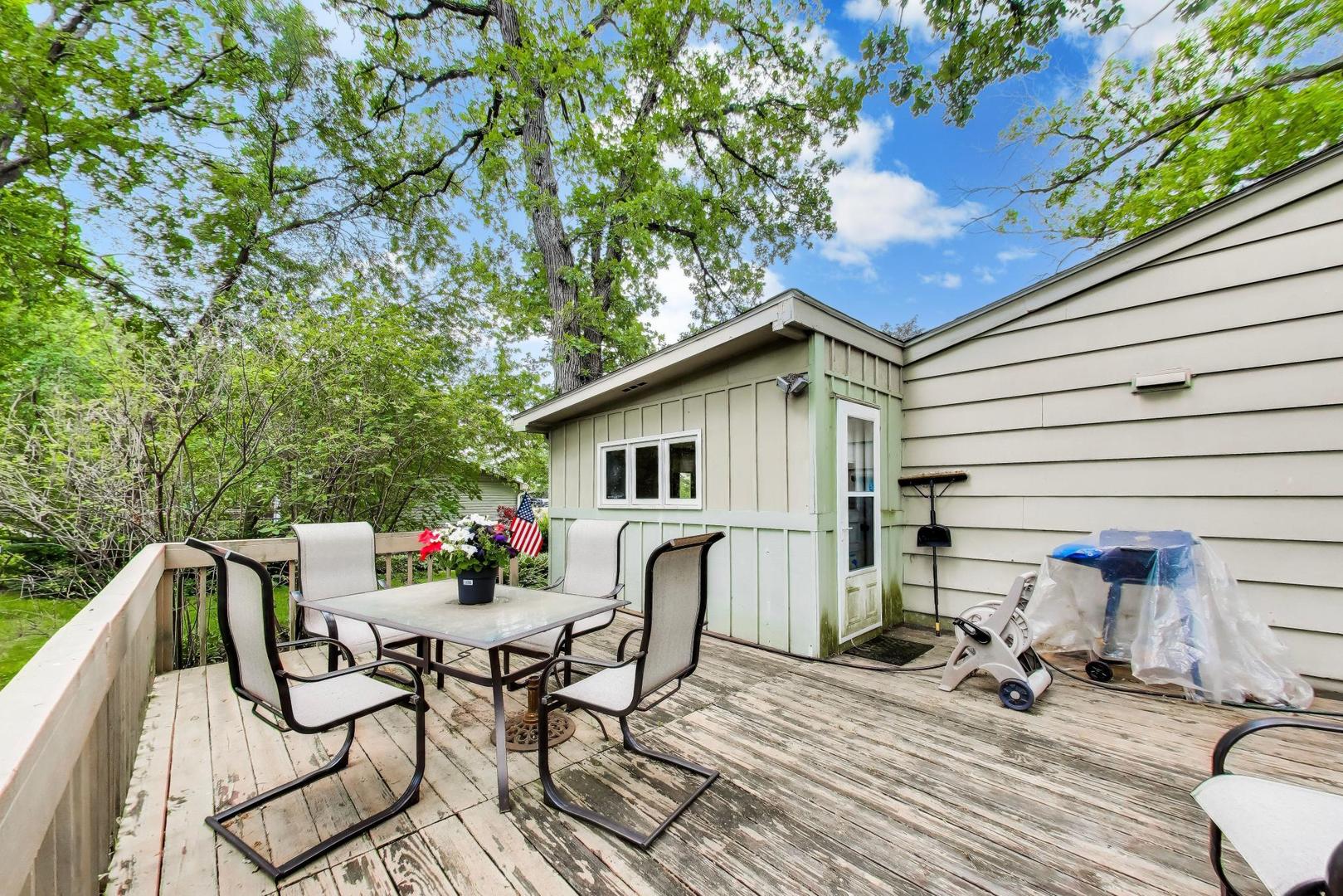 1281 Banbury Road, Mundelein, IL 60060