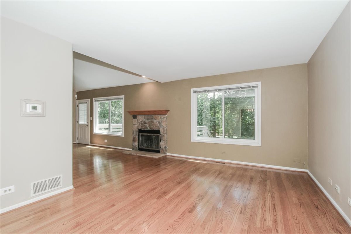 1512 Kirkwood Drive, Geneva, IL 60134