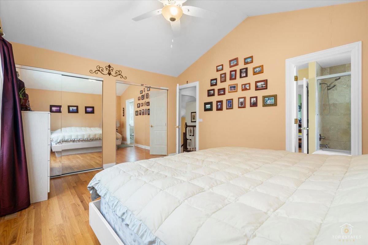 4 Waterbury Court, Lake Zurich, IL 60047