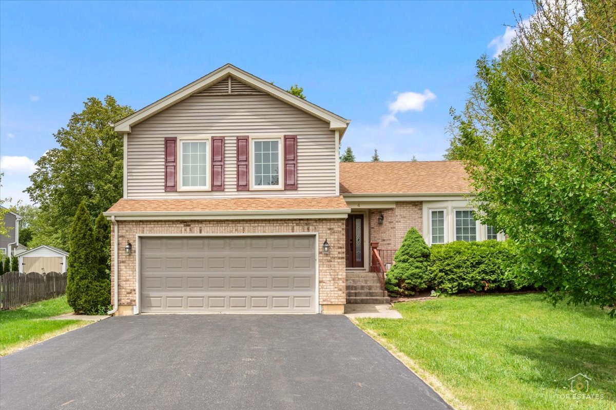 4 Waterbury Court, Lake Zurich, IL 60047