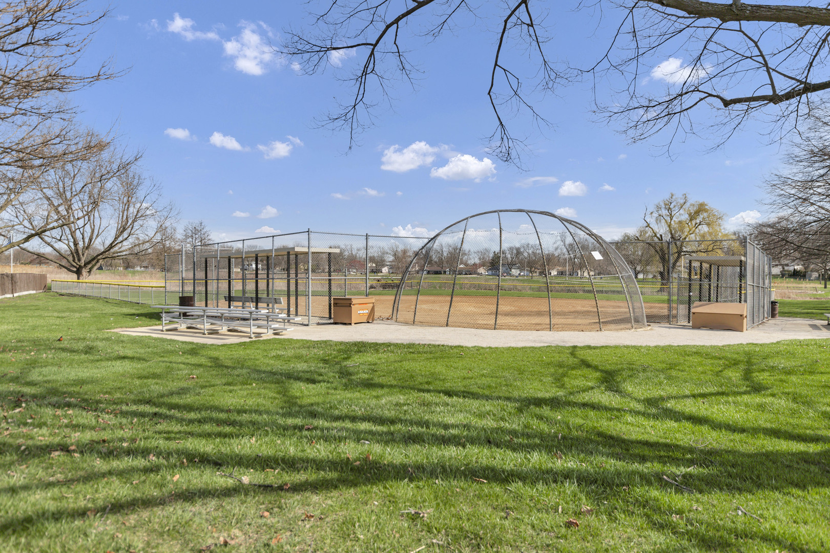319 S BRAINTREE Drive, Schaumburg, IL 60193