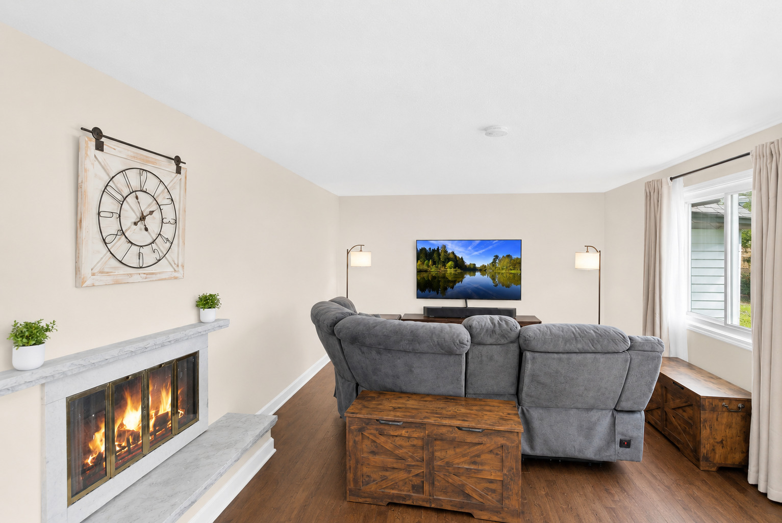 319 S BRAINTREE Drive, Schaumburg, IL 60193