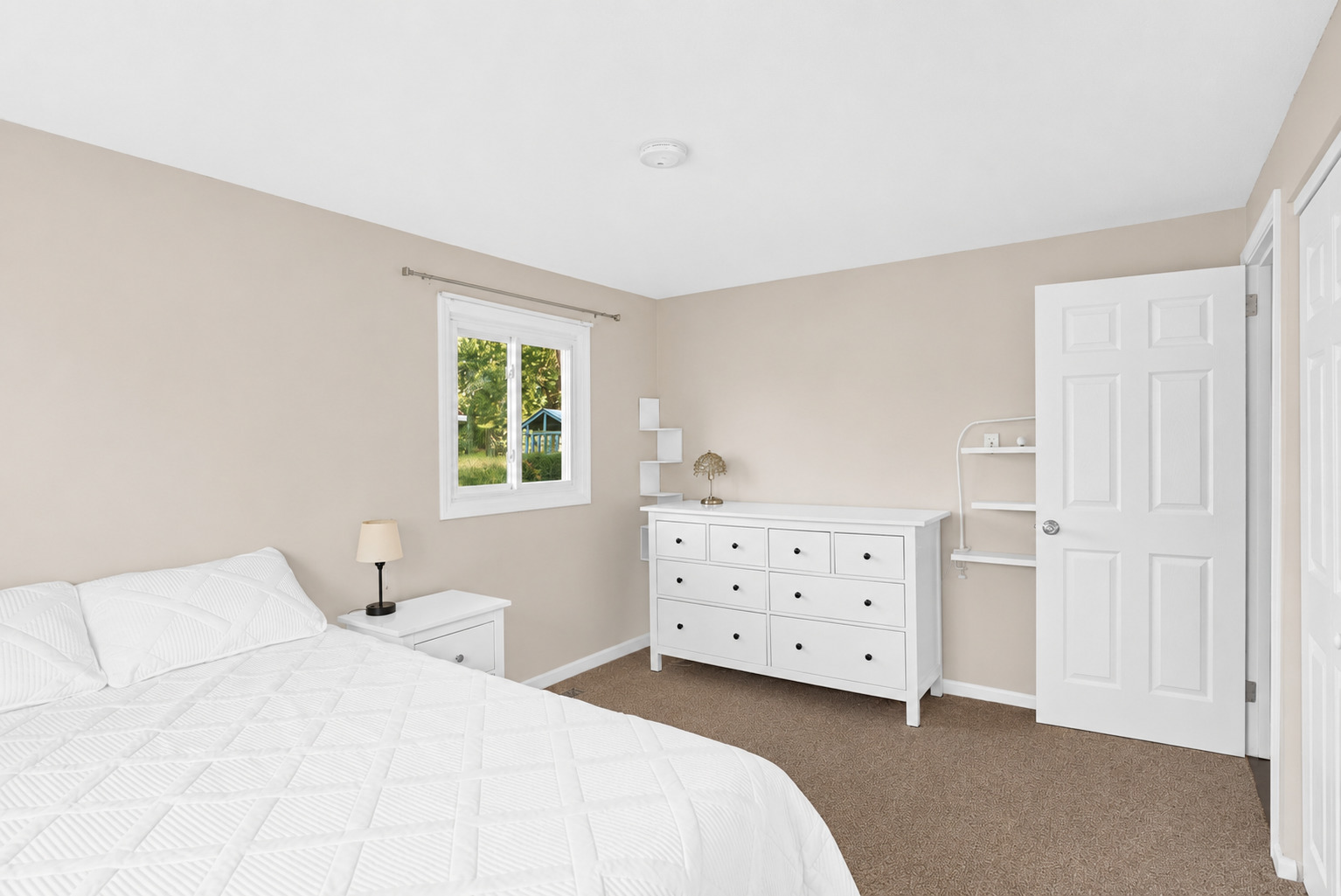 319 S BRAINTREE Drive, Schaumburg, IL 60193