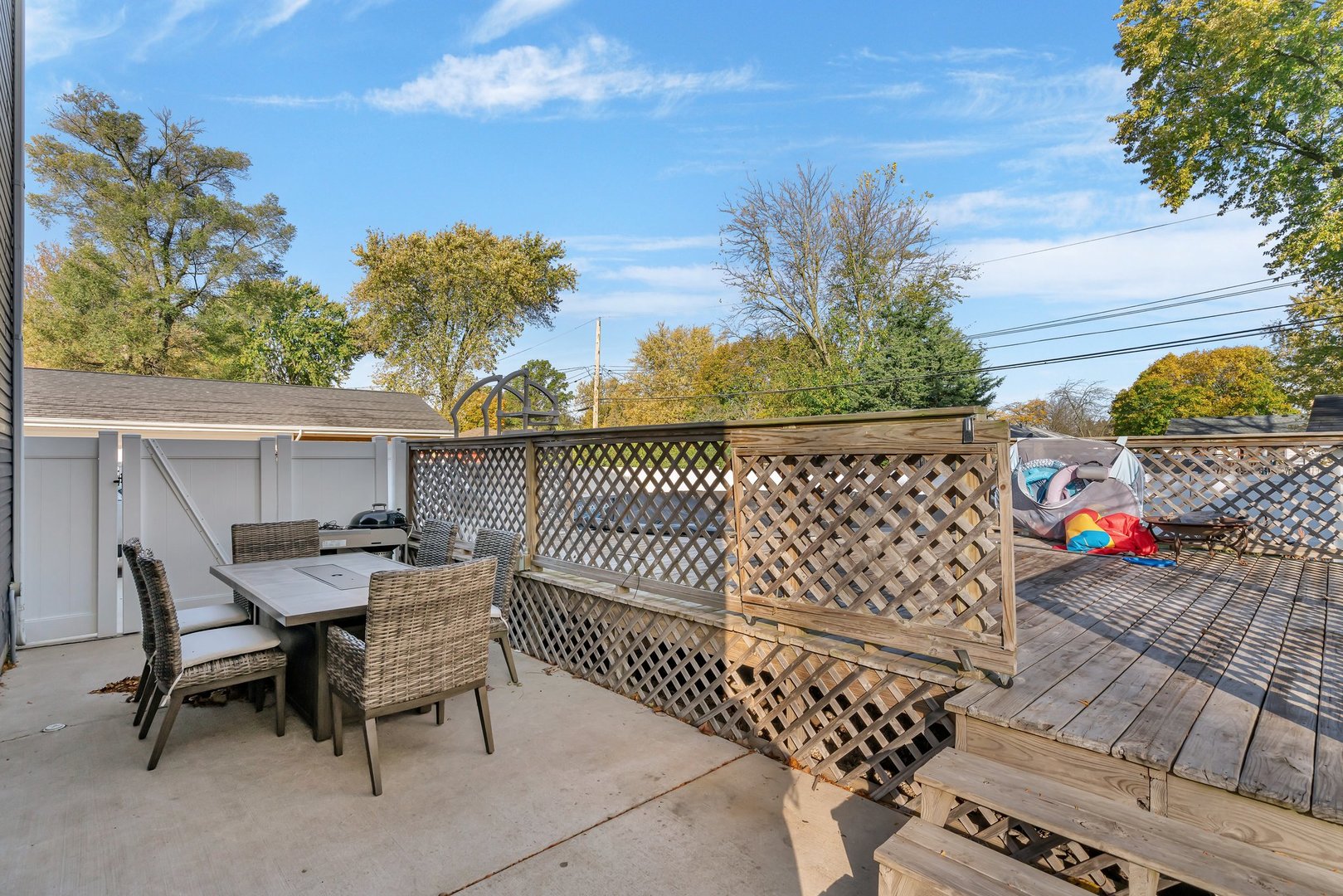 100 W 1st Street, Coal City, IL 60416
