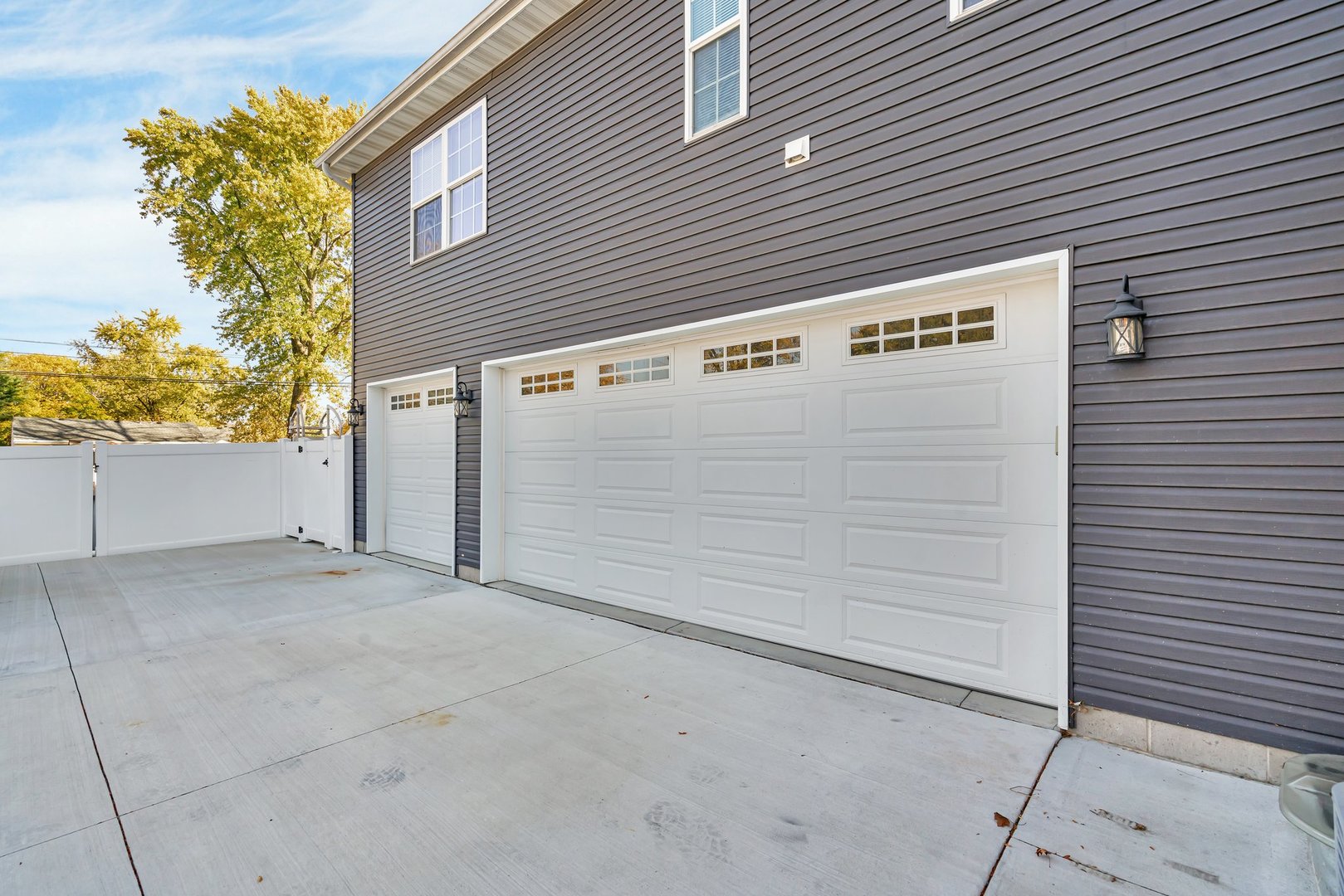 100 W 1st Street, Coal City, IL 60416