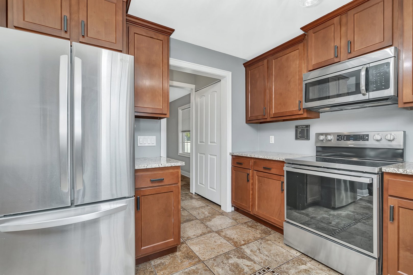 100 W 1st Street, Coal City, IL 60416
