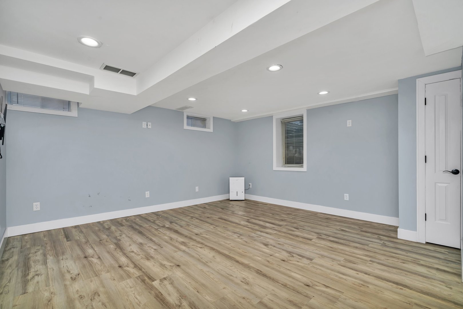 100 W 1st Street, Coal City, IL 60416